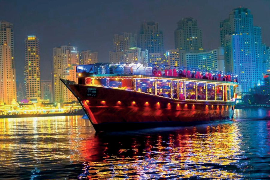 DÎNER CROISIÈRE MODERNE TRADITIONNEL MARINA